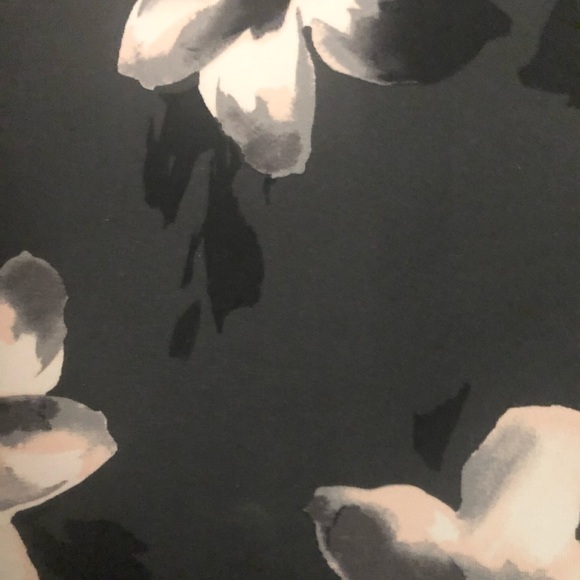 Hollister Sports Bra/Tank Top - Picture 3 of 3